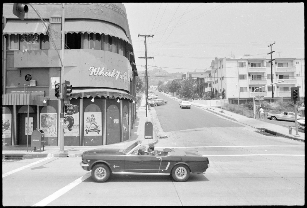 Screenshot_2020-12-15 Artist Ed Ruscha Spent More Than 50 Years Photographing the Same Los Angeles Street(1)